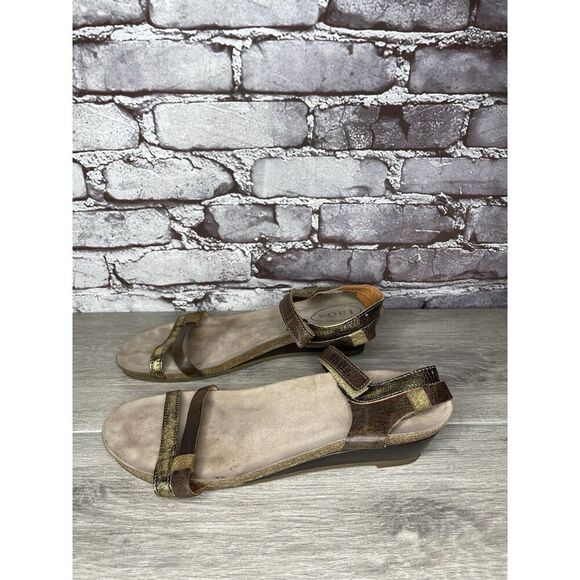 Taos Gold Brown Leather Ankle Strap Cork Wedge Sandals Women Sz 42EU/11M US - Picture 8 of 16